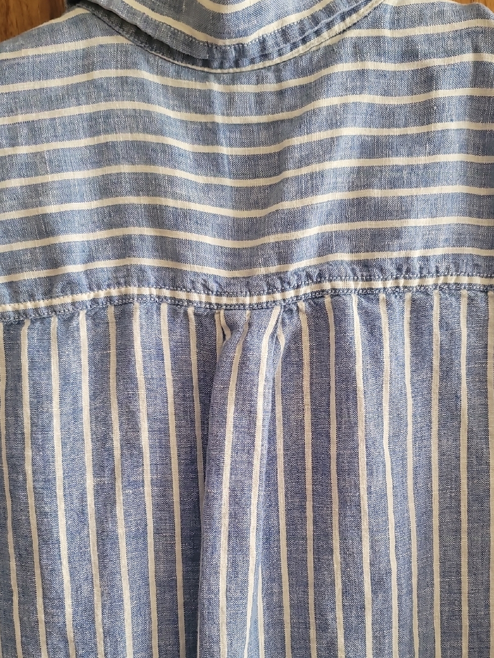 100% Linen GAP Womans Blue & White Striped Linen Shirt - Picture 7 of 7